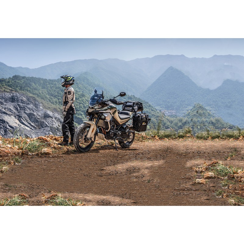 800mt-touring-limited-edition(2).jpg